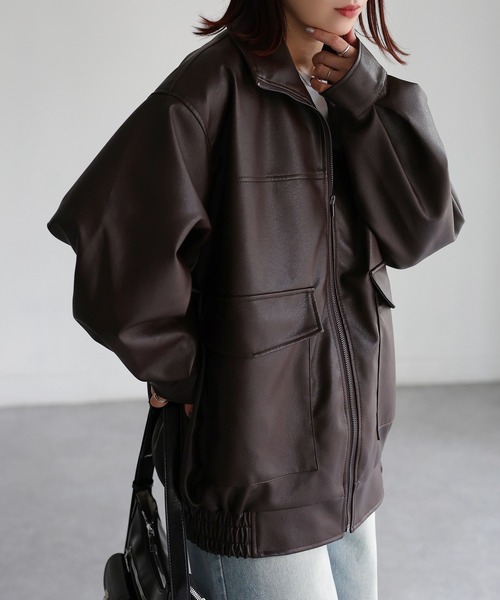 Riberry(リベリー)の「スタンドオーバーサイズ合皮ブルゾン(ブルゾン・レディース・ブラック/ブラウン・MEDIUM)」の20枚目の写真