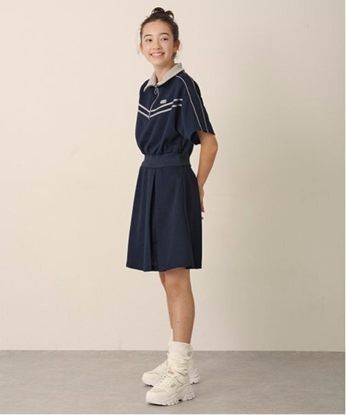 pom ponette junior(ポンポネットジュニア)の「ハーフZIPカットワンピース(ワンピース・キッズ・ネイビー/ブルー・M:150cm/L:160cm/S:140cm/LL(165cm))」の3枚目の写真