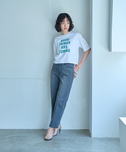 フレアシルエット クロップド丈が今の気分 大人気 CHANEL デニム ZW COLLECTION クロップド丈ローライズフレアデニムパンツ