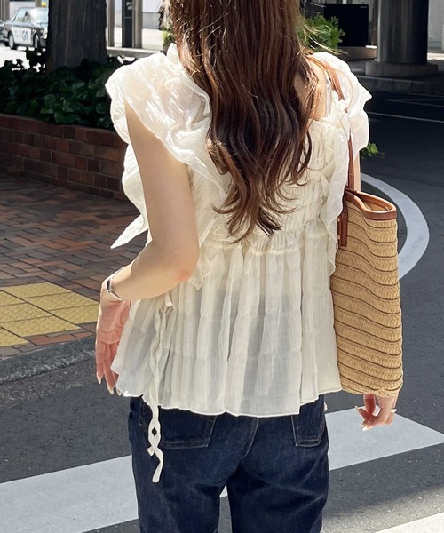 nelliy.（ネルリー）の「フリルシャーリングシアーブラウス（シャツ/ブラウス・レディース・アイボリー/ブルー/ベージュ・LARGE/MEDIUM）」の18枚目の写真