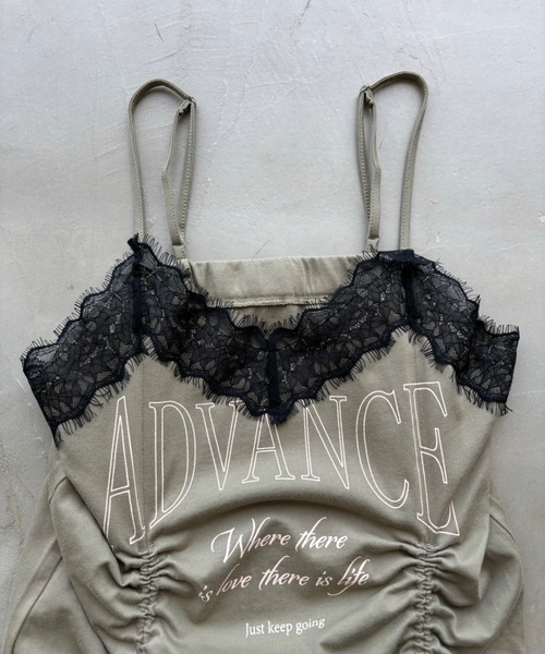 SHAGGIE(シャギー)の「レース付きシャーリングワンピース(ワンピース・レディース・レッド/ブラック/カーキ・FREE)」の10枚目の写真