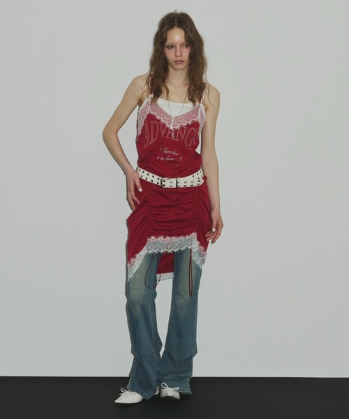 SHAGGIE(シャギー)の「レース付きシャーリングワンピース(ワンピース・レディース・レッド/ブラック/カーキ・FREE)」の15枚目の写真