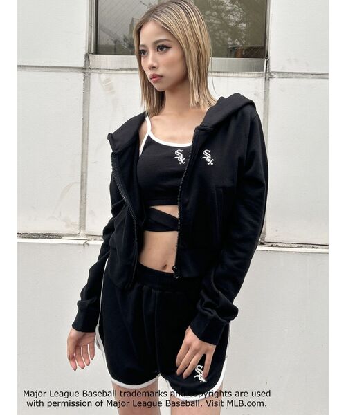 セール】GYDA［MLB］バックロゴスウェットショートパーカー