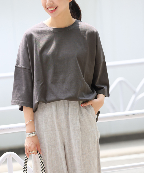 JOURNAL STANDARD relume（ジャーナルスタンダード　レリューム）の「《追加》タックコクーンプルオーバー（Tシャツ/カットソー・レディース・ブラック系その他/ホワイト/ライトグレー/モスグリーン・FREE）」の3枚目の写真