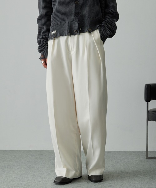 バルーンシルエット ディープタックワイドパンツ（スラックス）｜EMMA