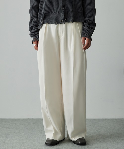 バルーンシルエット ディープタックワイドパンツ（スラックス）｜EMMA