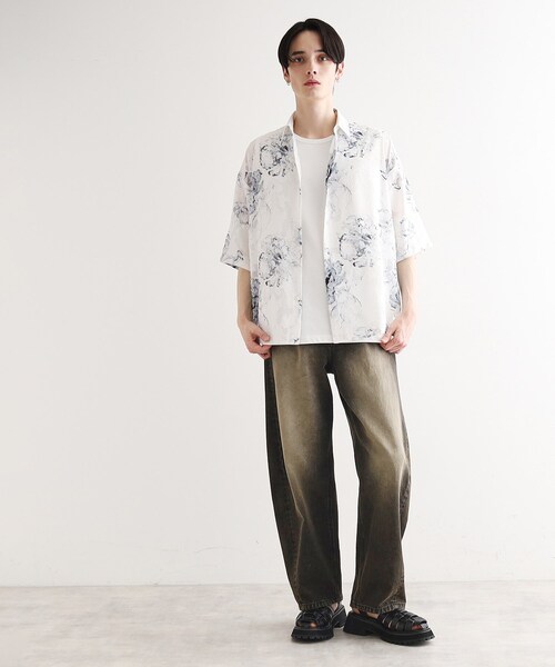 tk.TAKEO KIKUCHI(ティーケータケオキクチ)の「シアージャカードフラワーシャツ(シャツ/ブラウス・メンズ・ホワイト系4/ブラック系3/ブルー系3・02/03)」の21枚目の写真