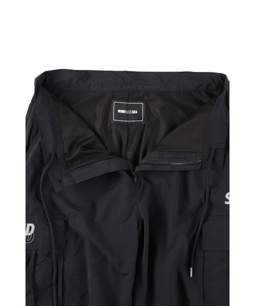 WIND AND SEA（ウィンダンシー）の「Trek Nylon Cargo Pant（カーゴパンツ・メンズ・チャコールグレー/ブラック・SMALL/MEDIUM/LARGE/X-LARGE）」の12枚目の写真
