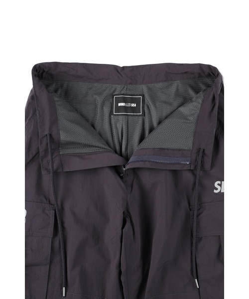 WIND AND SEA（ウィンダンシー）の「Trek Nylon Cargo Pant（カーゴパンツ・メンズ・チャコールグレー/ブラック・SMALL/MEDIUM/LARGE/X-LARGE）」の6枚目の写真