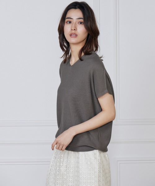 INED（イネド）の「【WEB限定】ホールガーメント 鹿の子編みVネックサマーニット《Cuoo》（ニット/セーター・レディース・カーキ/オレンジ/ブルー/オフホワイト・9号）」の19枚目の写真