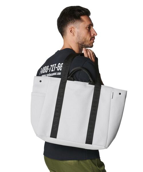 UNDER ARMOUR(アンダーアーマー)の「UAネオプレン トートバッグ(ライフスタイル/メンズ/レディース)(ショルダーバッグ・レディース・グレー・ONESIZE)」の3枚目の写真