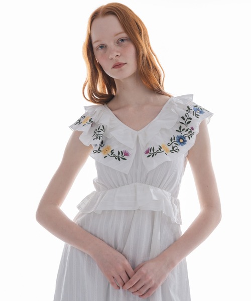 dium Flower embroidery one piece T　ワンピース dium. | Flower embroidery one piece 柔らかなホワイト