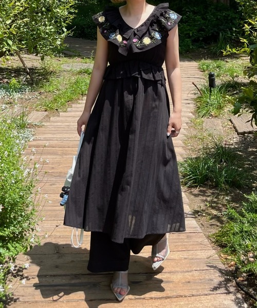 ワンピース dium. Flower embroidery one piece dium. | Flower