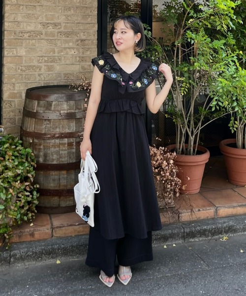 flower embroidery onepiece／花柄刺繍フリルワンピース