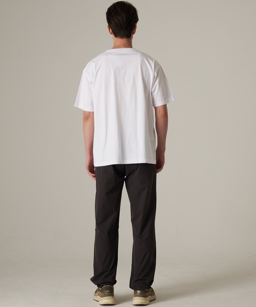 Eddie Bauer(エディーバウアー)の「軽量 Vネック コットン 半袖 Tシャツ(Tシャツ/カットソー・メンズ・ブラック/ホワイト/ブルー/ピンク・XL/L/M/S/XXL)」の17枚目の写真