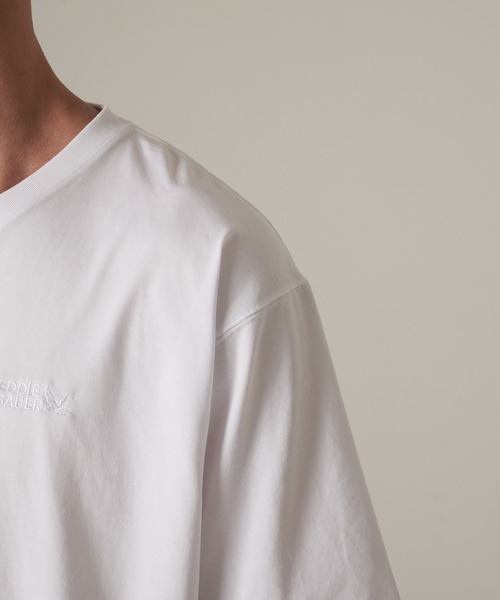 Eddie Bauer(エディーバウアー)の「軽量 Vネック コットン 半袖 Tシャツ(Tシャツ/カットソー・メンズ・ブラック/ホワイト/ブルー/ピンク・XL/L/M/S/XXL)」の20枚目の写真