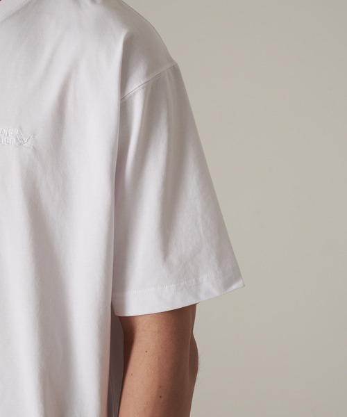 Eddie Bauer(エディーバウアー)の「軽量 Vネック コットン 半袖 Tシャツ(Tシャツ/カットソー・メンズ・ブラック/ホワイト/ブルー/ピンク・XL/L/M/S/XXL)」の10枚目の写真