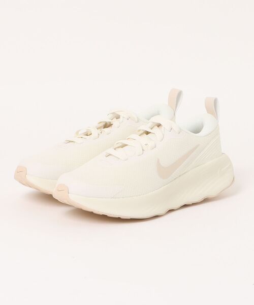 NIKE(ナイキ)の「《NIKE》W NIKE PROMINA(スニーカー・レディース・ブラック×ホワイト/レッド系その他/パープル/ホワイト系その他/ライトブルー/ライトベージュ/ホワイト系その他3/ホワイト系その他2/ホワイト系その他4・22.5cm/23.0cm/23.5cm/24.0cm/24.5cm/25.0cm)」の6枚目の写真
