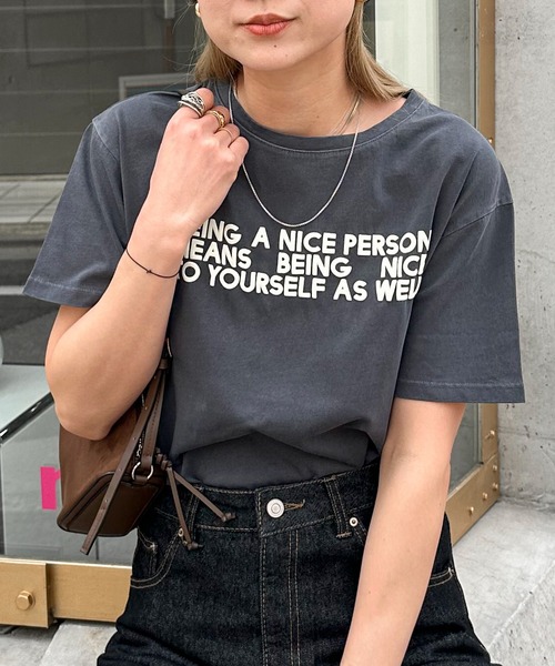 feepur(フェピュール)の「ピグメントロゴTee(Tシャツ/カットソー・レディース・チャコールグレー/ベージュ・MEDIUM)」の10枚目の写真