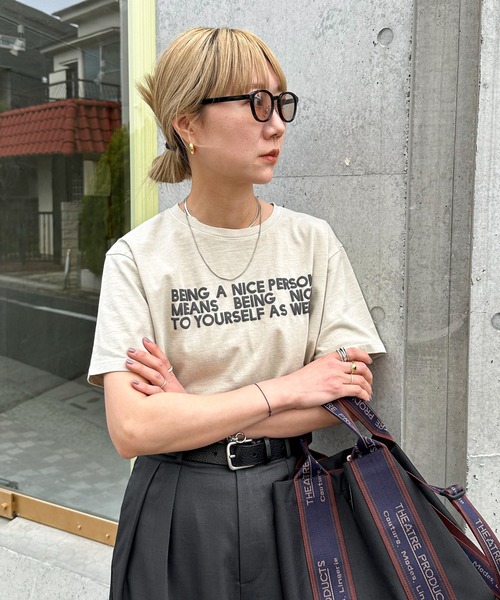 feepur(フェピュール)の「ピグメントロゴTee(Tシャツ/カットソー・レディース・チャコールグレー/ベージュ・MEDIUM)」の15枚目の写真