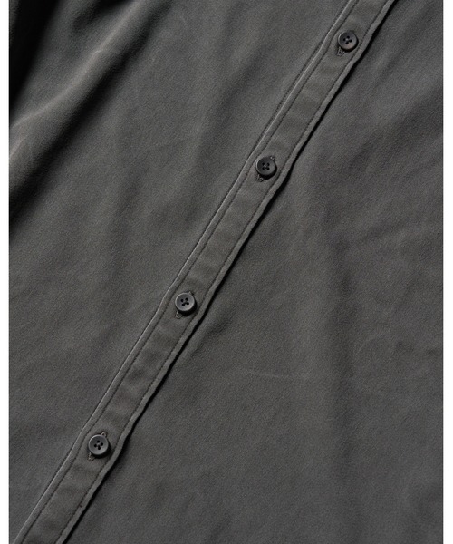 wjk（ダヴルジェイケイ）の「piece-dyed function regular shirt（シャツ/ブラウス・メンズ・ブラウン/グレー/ブルー・SMALL/MEDIUM/LARGE/X-LARGE）」の6枚目の写真