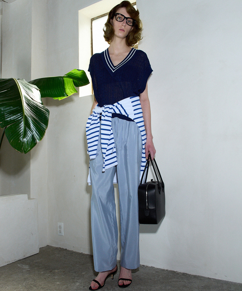 VERMEIL par iena（ヴェルメイユパーイエナ）の「Linen Knit Cable ベスト（ベスト・レディース・ホワイト/ネイビー・FREE）」の12枚目の写真