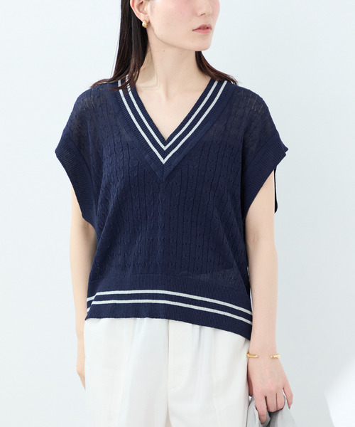VERMEIL par iena（ヴェルメイユパーイエナ）の「Linen Knit Cable ベスト（ベスト・レディース・ホワイト/ネイビー・FREE）」の15枚目の写真