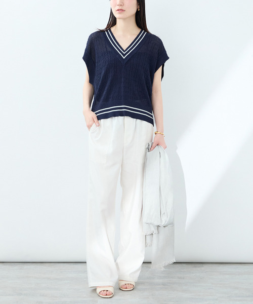 VERMEIL par iena（ヴェルメイユパーイエナ）の「Linen Knit Cable ベスト（ベスト・レディース・ホワイト/ネイビー・FREE）」の18枚目の写真