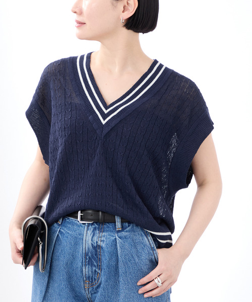 VERMEIL par iena（ヴェルメイユパーイエナ）の「Linen Knit Cable ベスト（ベスト・レディース・ホワイト/ネイビー・FREE）」の21枚目の写真
