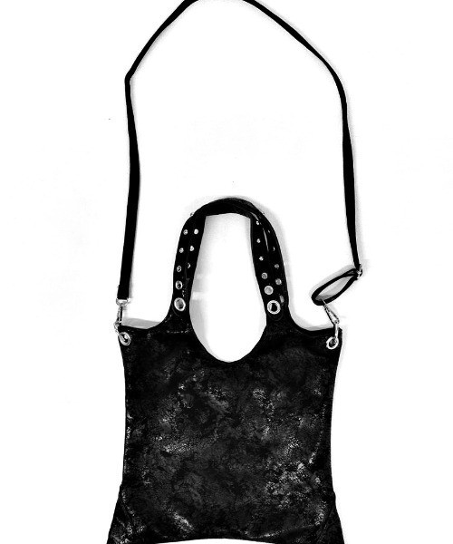 NOVESSEL（ノベセル）の「『NOVESSEL/ノベセル』プレートデザイン2WAYバッグ【Y】【CN】（ショルダーバッグ・レディース・ブラック・FREE）」の6枚目の写真