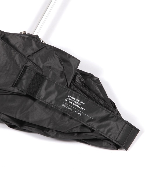 GLOBAL WORK(グローバルワーク)の「サコッシュ付きUV日傘/414123(折りたたみ傘・メンズ・グレー/ホワイト×グレー/シルバー/アイボリー/ブラック・FREE)」の18枚目の写真