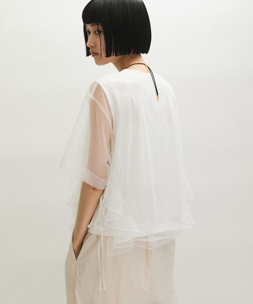 ADAM ET ROPE'（アダムエロペ）の「【サステナブル】・【定番人気】ギャザーチュールトップス（Tシャツ/カットソー・レディース・ホワイト/ブラック/ブラウン・FREE）」の21枚目の写真