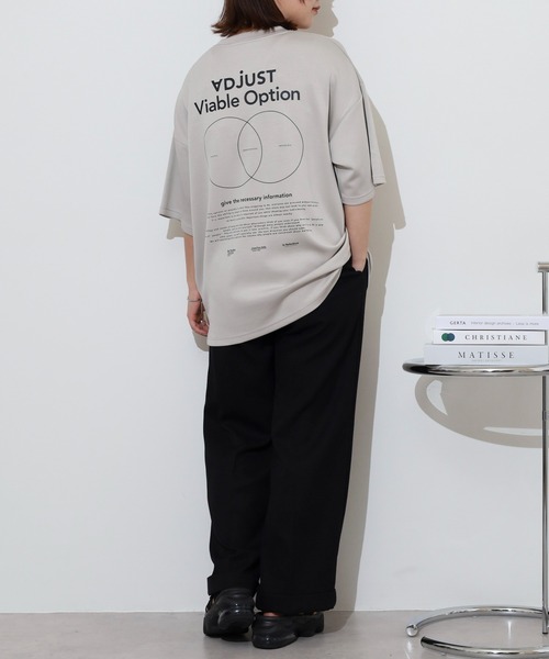 FUNALIVE(ファンアライブ)の「スムースダンボール オーバーサイズ プリントカットソー 接触冷感 UVカット 半袖(Tシャツ/カットソー・メンズ・ライトグレー系3/ブラック系その他3/ホワイト系その他3/ブラック/ライトグレー系1/ライトグレー系2/ホワイト/ホワイト系その他2/ブラック系その他2・LL/L/M)」の10枚目の写真