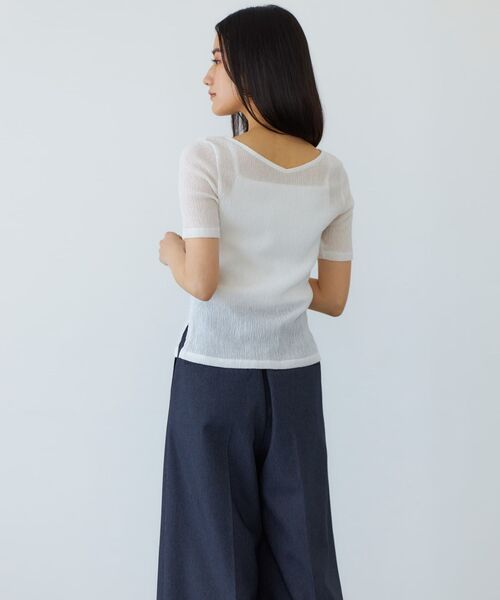 STRATA(エストラータ)の「シアーリンクルハーフスリーブプルオーバー 【低身長・小柄女性】(Tシャツ/カットソー・レディース・ホワイト/グリーン/ブラウン・ONE SIZE)」の11枚目の写真