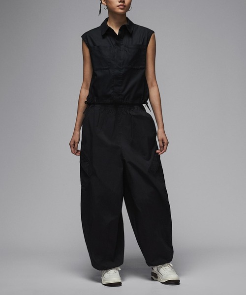 JORDAN BRAND（ジョーダンブランド）の「NIKE JORDAN WMNS JORDAN POOLSIDE WOVEN S/S TOP HJ0056-010（シャツ/ブラウス・レディース・ブラック・MEDIUM/LARGE/SMALL）」の3枚目の写真