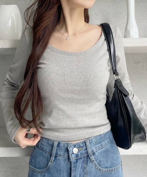 Ada.(エイダ)の「ディープネック シンプル 無地 カットソー 長袖(Tシャツ/カットソー・レディース・ホワイト/グレー/ブラック・FREE)」の8枚目の写真