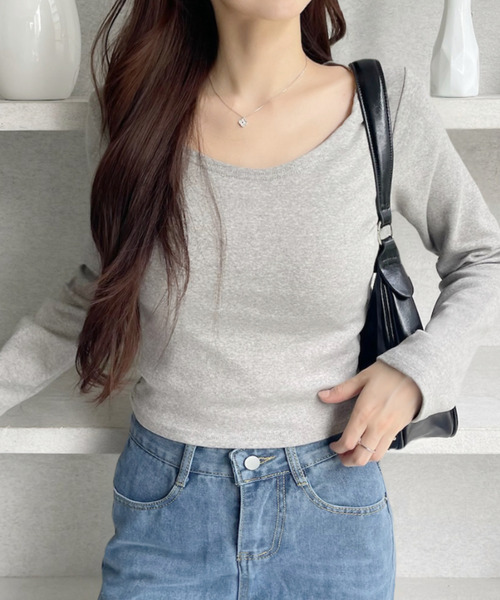 Ada.(エイダ)の「ディープネック シンプル 無地 カットソー 長袖(Tシャツ/カットソー・レディース・ホワイト/グレー/ブラック・FREE)」の17枚目の写真