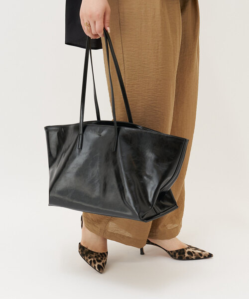 LIVETART（リヴェタート）の「レザートートバッグ（トートバッグ・レディース・ブラック/カーキ・FREE）」の6枚目の写真