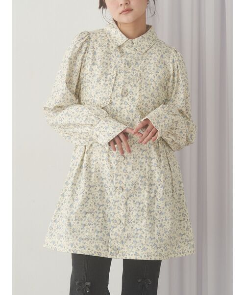 merry jenny(メリージェニー)の「flowerツイルパフミニワンピース(ワンピース・レディース・アイボリー/グリーン/オフホワイト・FREE)」の2枚目の写真