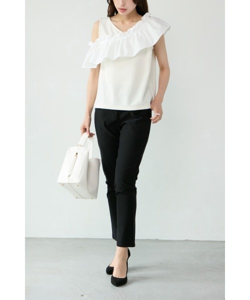M.deux(エムドゥ)の「【ハイストレッチテーパードパンツ】(その他パンツ・レディース・ブラック/ベージュ・SMALL/MEDIUM)」の3枚目の写真