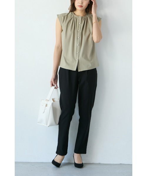 M.deux(エムドゥ)の「【ハイストレッチテーパードパンツ】(その他パンツ・レディース・ブラック/ベージュ・SMALL/MEDIUM)」の4枚目の写真