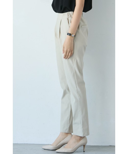 M.deux(エムドゥ)の「【ハイストレッチテーパードパンツ】(その他パンツ・レディース・ブラック/ベージュ・SMALL/MEDIUM)」の6枚目の写真