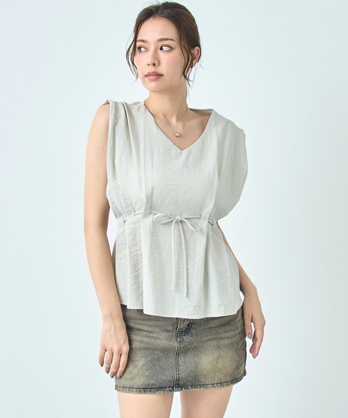 ANAP（アナップ）の「ノースリーブ Vネック ブラウス（シャツ/ブラウス・レディース・ホワイト/ブラック/ミント・FREE）」の3枚目の写真