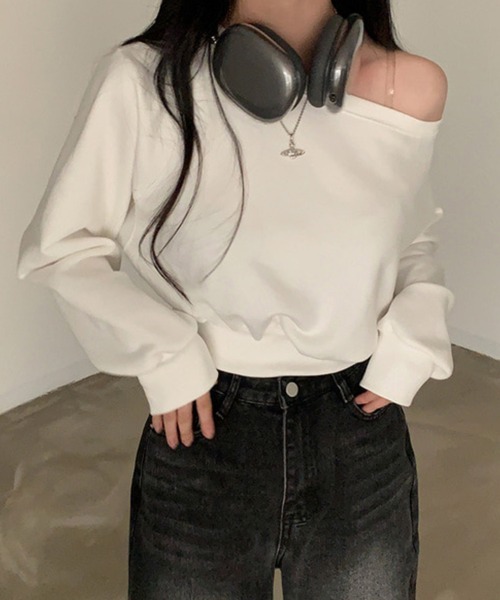 ReRe(リリ)の「オフショルトレーナートップス(スウェット・レディース・アイボリー/グレー/ブラック・FREE)」の11枚目の写真