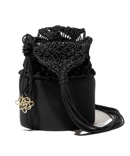Kinetics（キネティクス）の「nana-nana KNOT SILICONE KNITTING BUCKET SHOULDER BAG（ナナナナ ノット  シリコンニット バケットショルダーバッグ）（ショルダーバッグ・レディース・ブラック/アイボリー・ONE SIZE）」の11枚目の写真