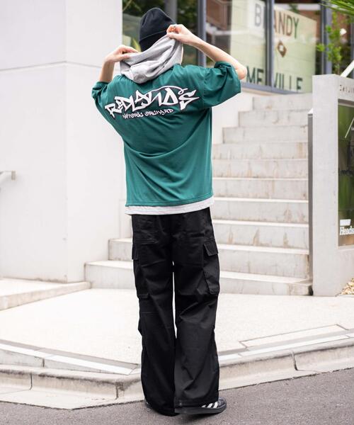 WEGO(ウィゴー)の「WEGO/接触冷感エンボスロゴグラフィックパーカーT(Tシャツ/カットソー・メンズ・ブラック/スミクロ/ダークグリーン/ホワイト・MEDIUM/LARGE)」の8枚目の写真