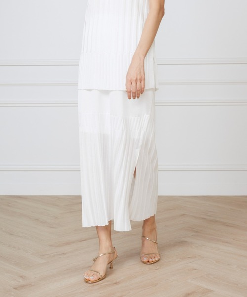 INED(イネド)の「シャイニーヤーンスカート《la veille by SUPERIOR CLOSET》【セットアップ対応】(スカート・レディース・オフホワイト/ライトグリーン・9号)」の5枚目の写真