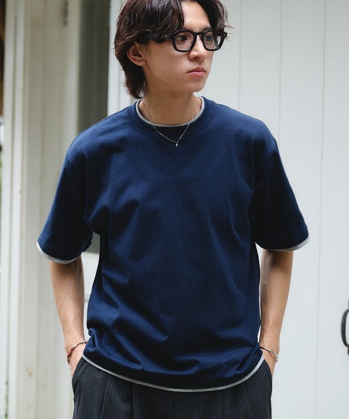 Adoon plain(アドーンプレーン)の「LAYERED-LOOK COLOR-BLOCK T-SHIRT / レイヤード風配色ショートスリーブTシャツ(Tシャツ/カットソー・メンズ・チャコールグレー/ネイビー/ブラウン・MEDIUM/LARGE)」の1枚目の写真