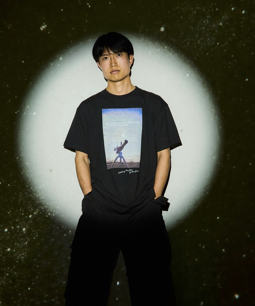 CONVERSE TOKYO（コンバーストウキョウ）の「【この夏の星を見る】STAR CATCH TEE（Tシャツ/カットソー・レディース・ブラック・FREE）」の2枚目の写真