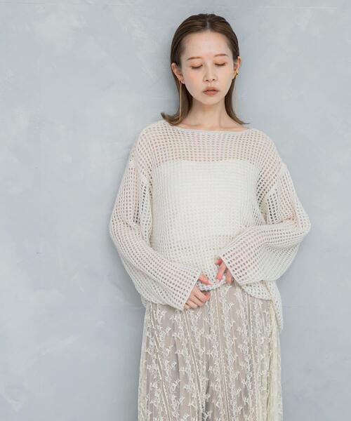 URBAN RESEARCH ROSSO WOMEN（アーバンリサーチ　ロッソ）の「スパンコールシアーニット（ニット/セーター・レディース・オフホワイト/ブルー系その他・FREE）」の2枚目の写真